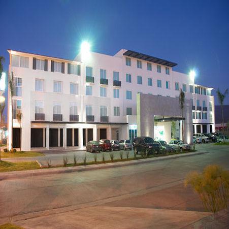 Wyndham Garden Silao Bajio Aeropuerto Hotel Екстериор снимка